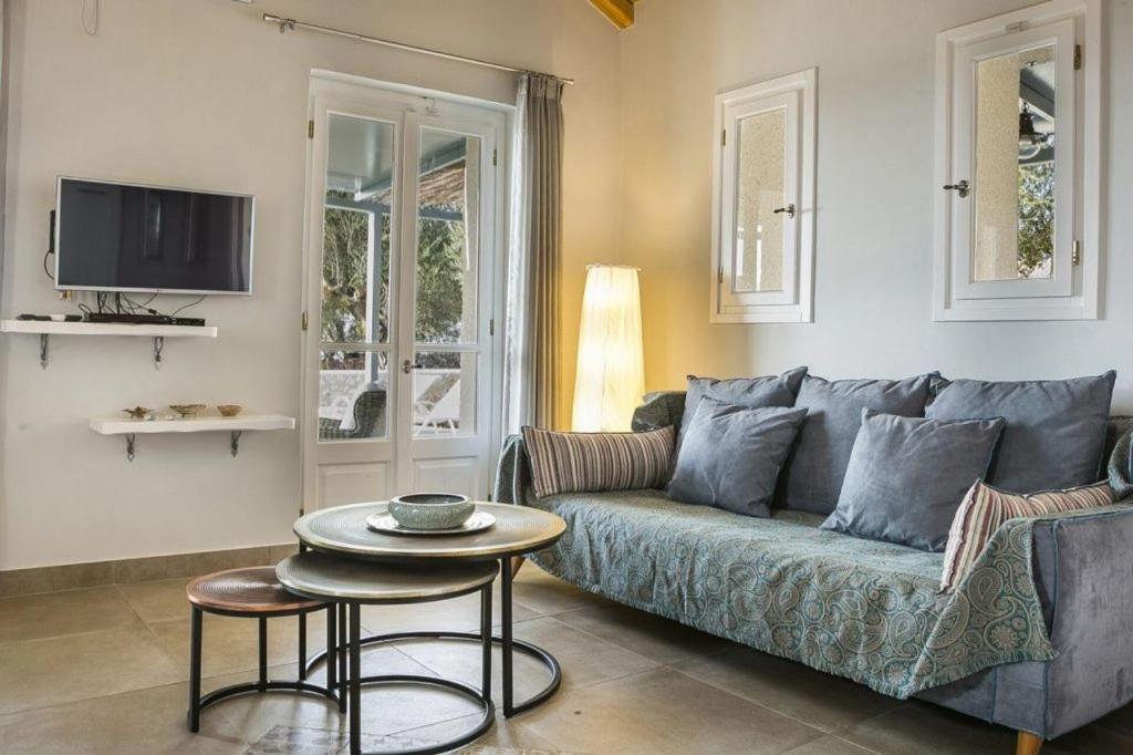 Aelia Cottage Manganos Экстерьер фото