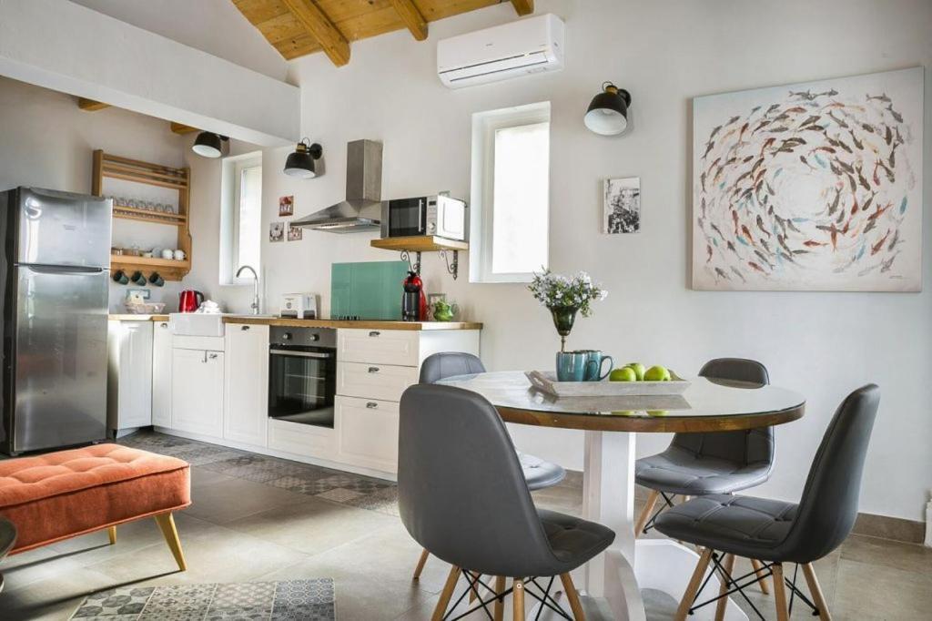 Aelia Cottage Manganos Экстерьер фото
